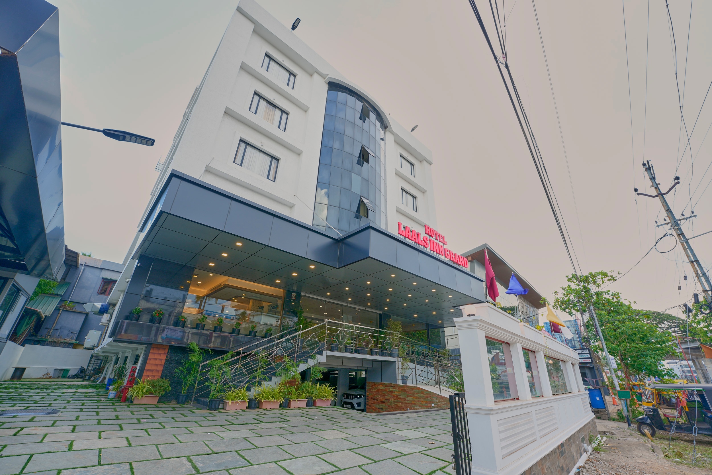 Hotel Laals Inn Grand By Jesway Hotels & Resorts - Tap to explore photos