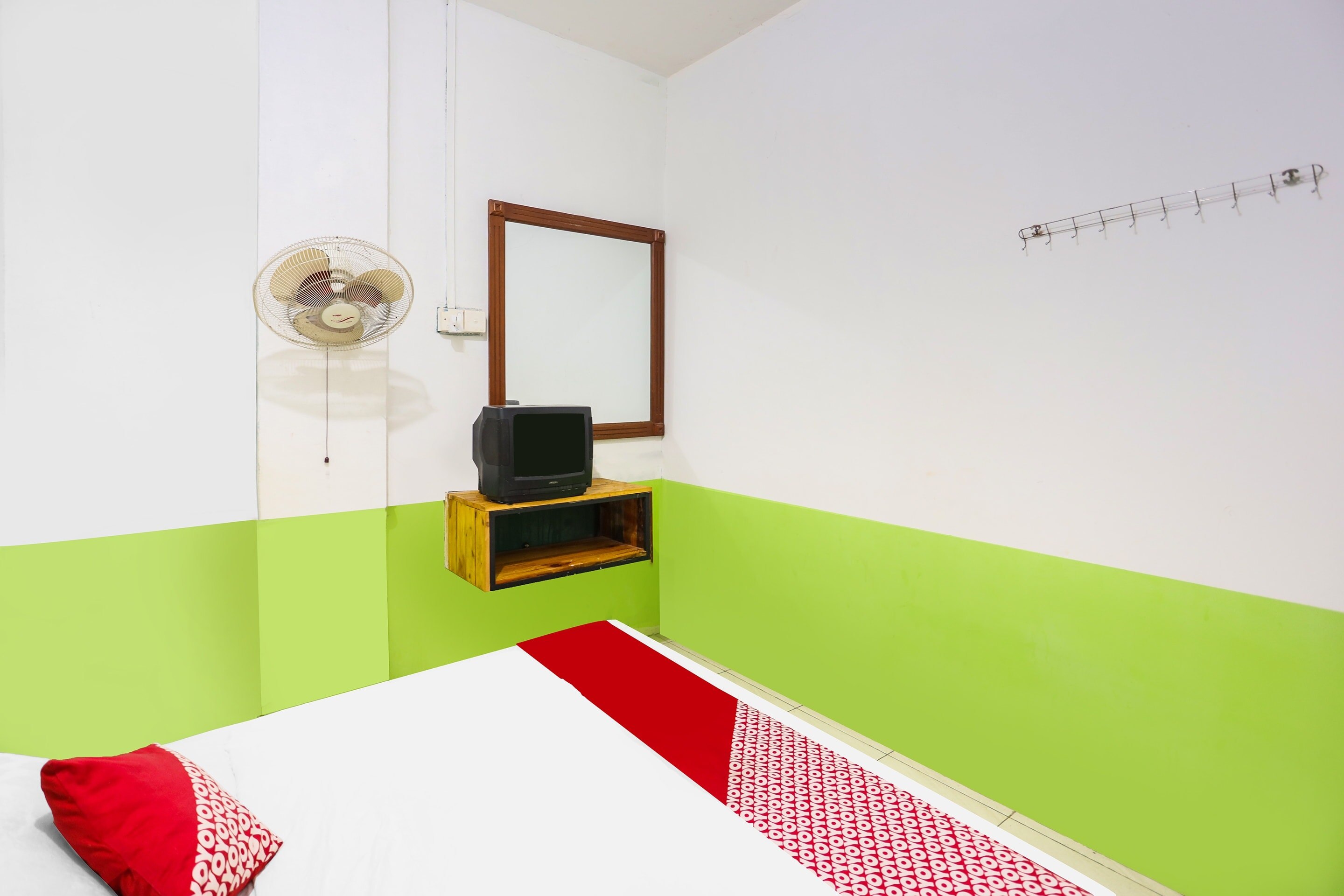 Hotel O Bagus Stay - Tap to explore photos