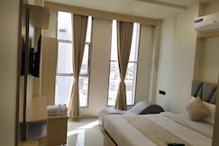 Hotel Sky Gold, Botad