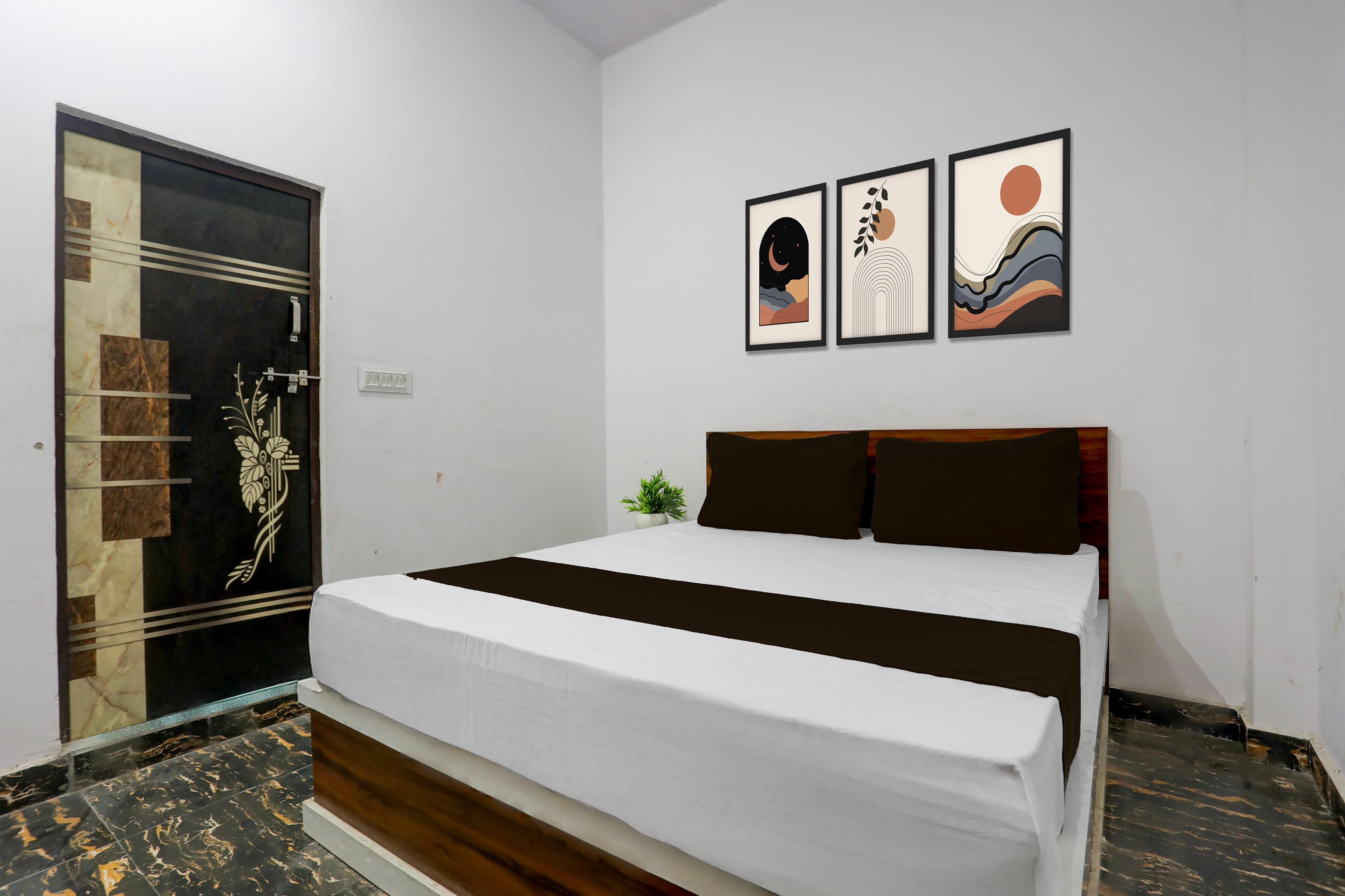 Hotel O Yash Residency - Tap to explore photos
