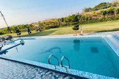 Apple green luxury farm house, Gurgaon