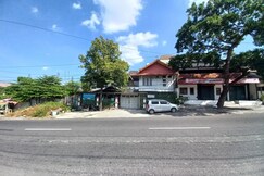 Hotel O Syariah Near UNS Surakarta formerly La Tansa, Pati