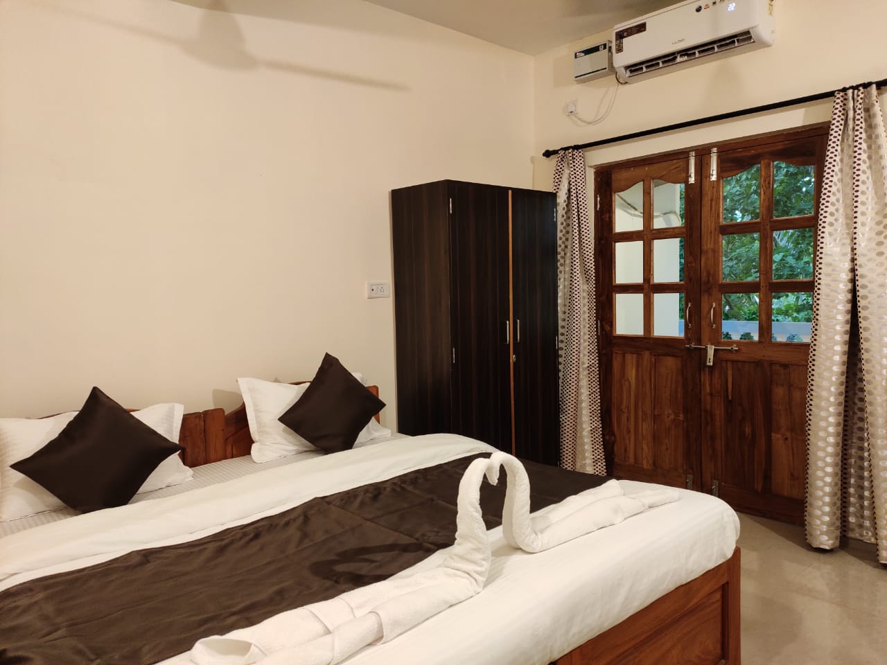 Matoshri Homestay, Pune - Tap to explore photos