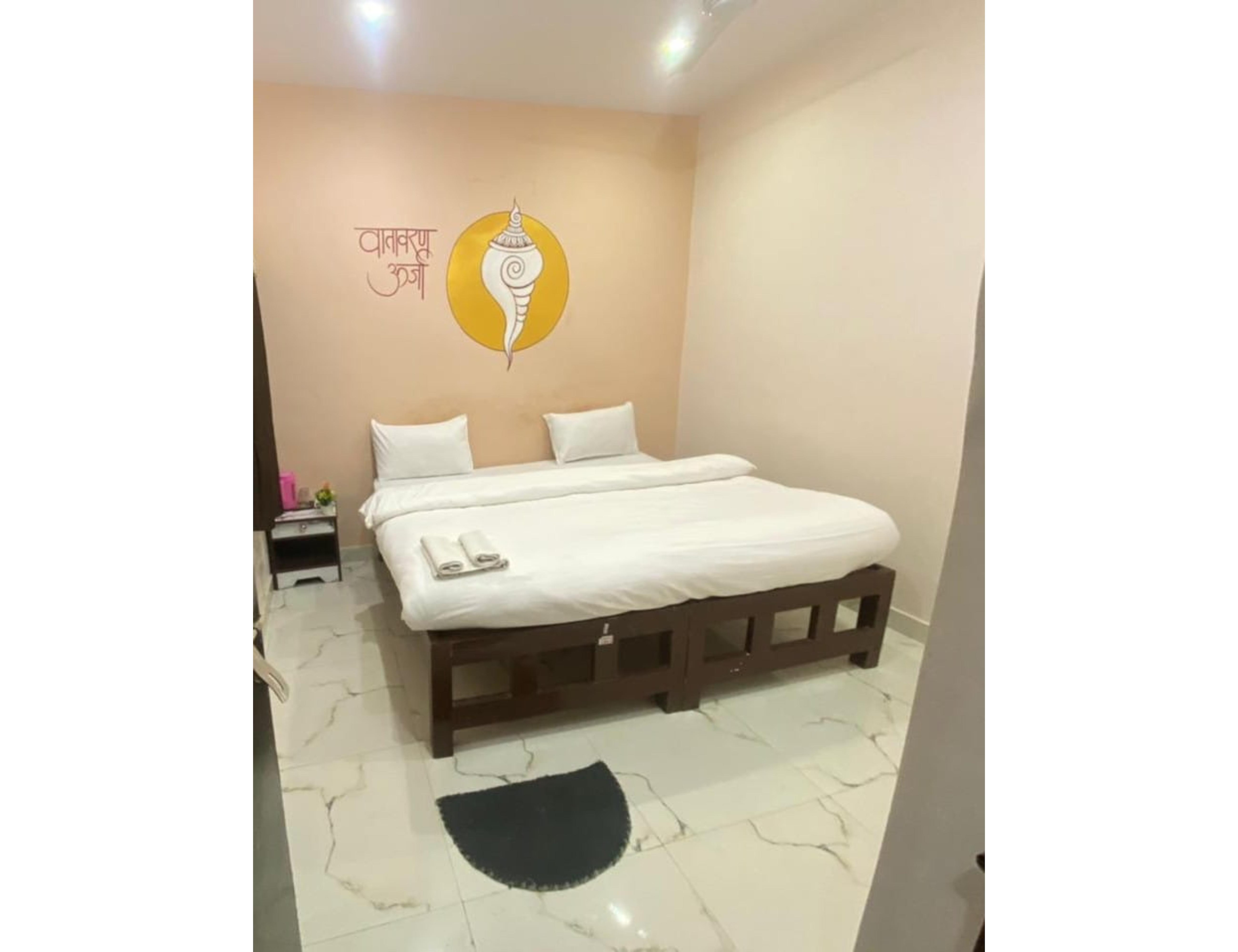 Luv Kush Baba Guest House - Tap to explore photos