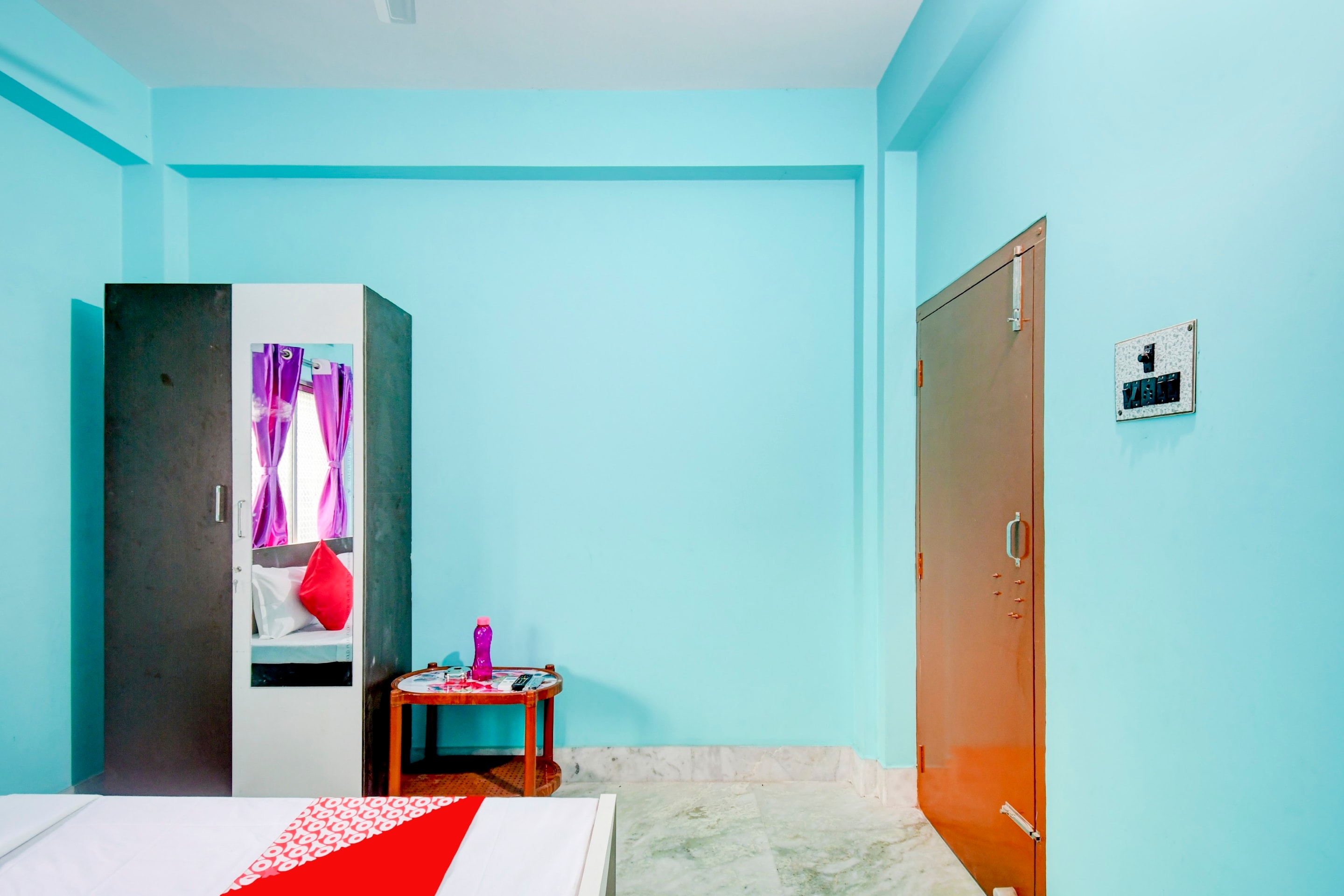Hotel O URBAN NEST GUEST HOUSE - Tap to explore photos