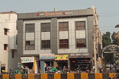 Hotel Shourya Regency, Deoria