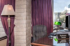 Days Inn & Suites by Wyndham Sunnyvale, Santa Clara