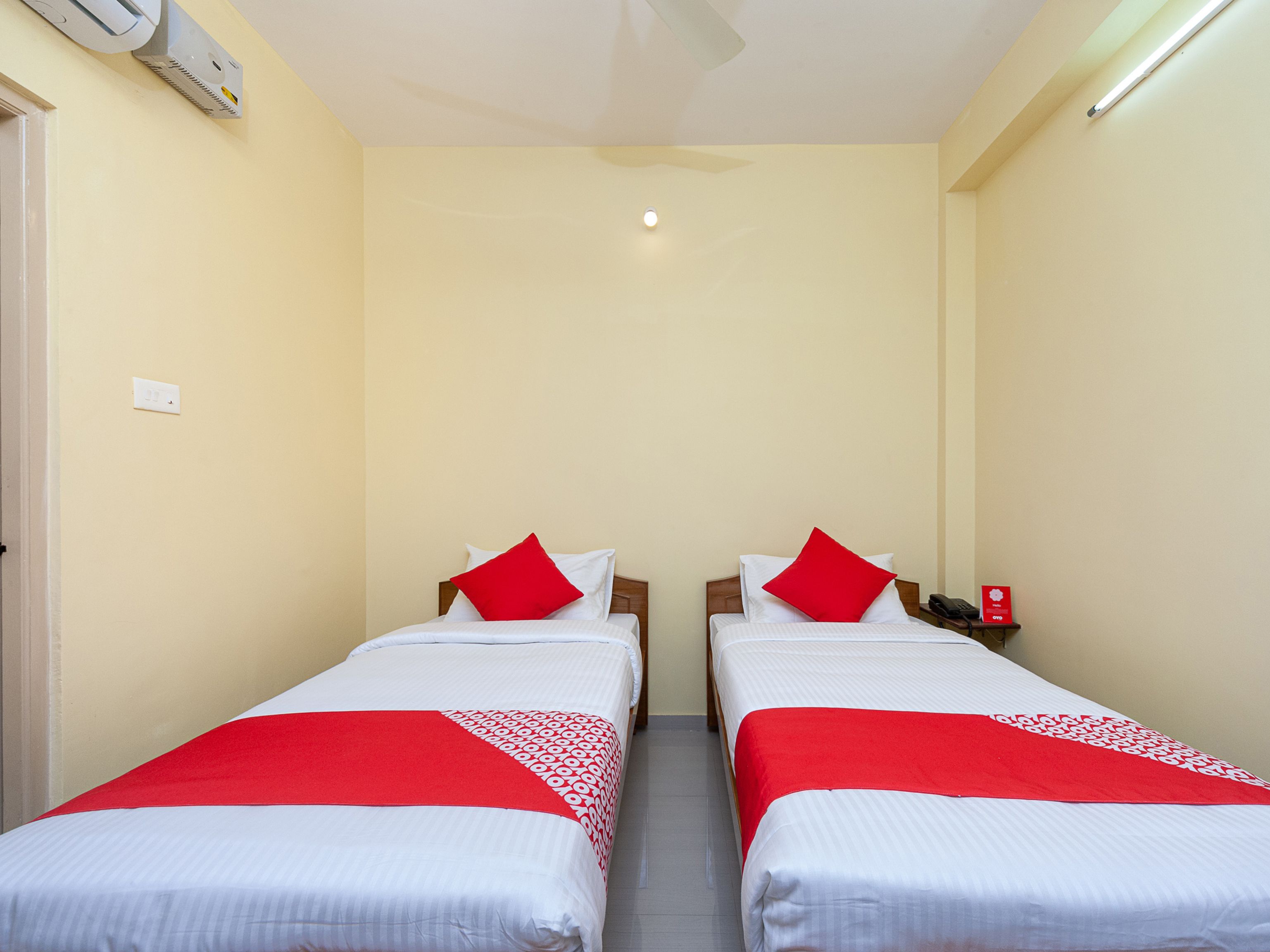 Oyo 46276 Apple Inn Coimbatore Use Code Oyopaynow To Avail Extra