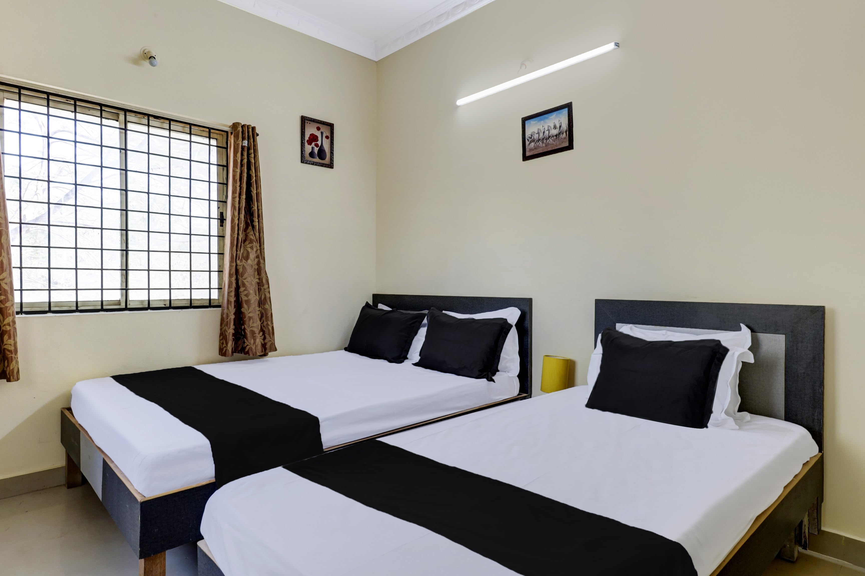 Hotel O Indian Residency, Near Adams Academy, Kadugodi - Tap to explore photos