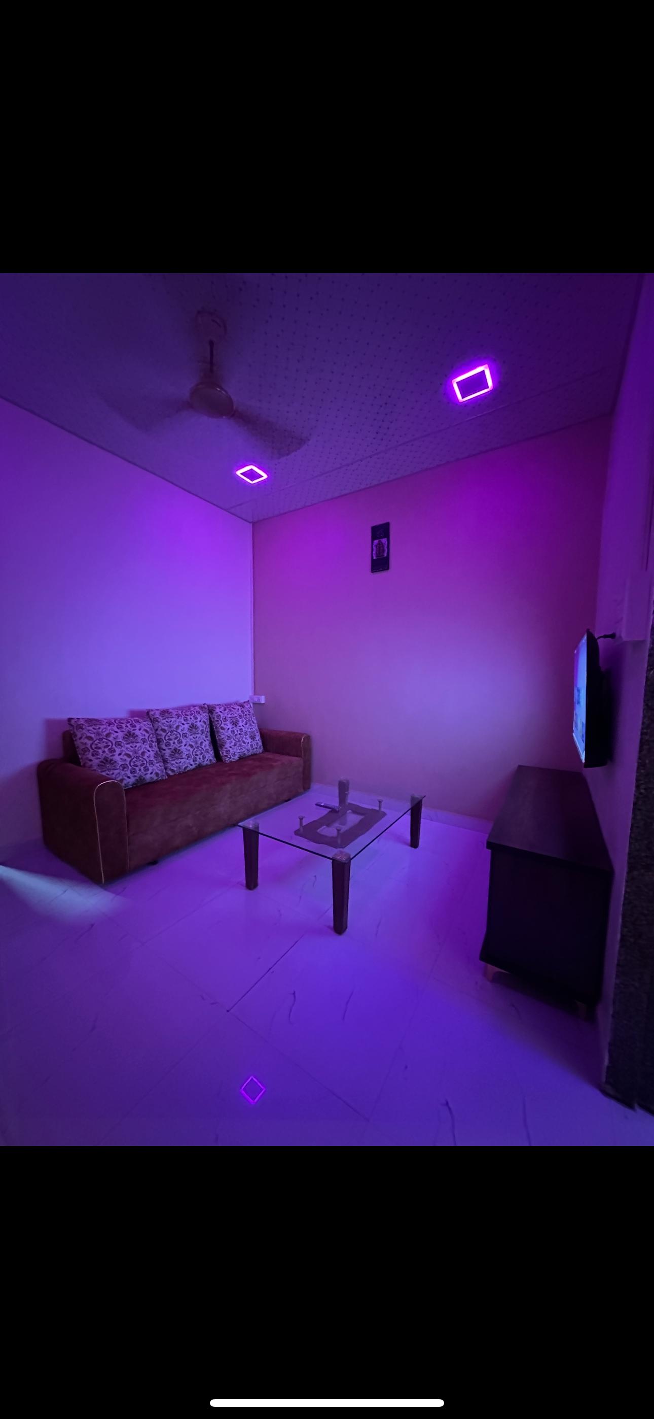 1BHK-Entire Home Near Kokilaben Dhirubhai Ambani Hospital Andheri W - Tap to explore photos