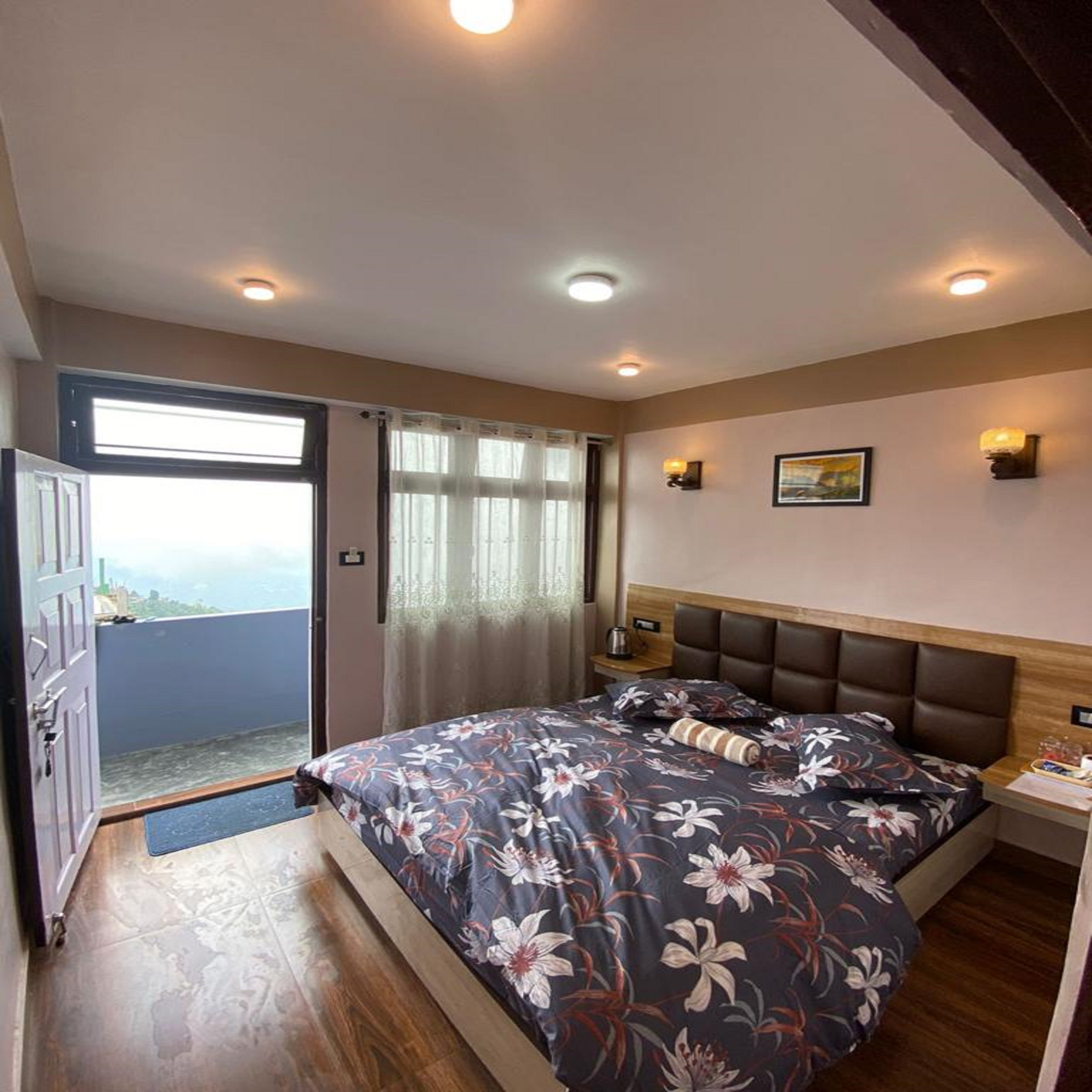 Lalit Homestay . - Tap to explore photos