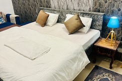 Hotel White Hills Residency, Faridabad