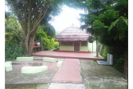 PIUS FARMHOUSE