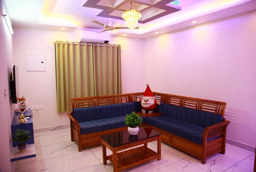 The Ample - Premium Apartment