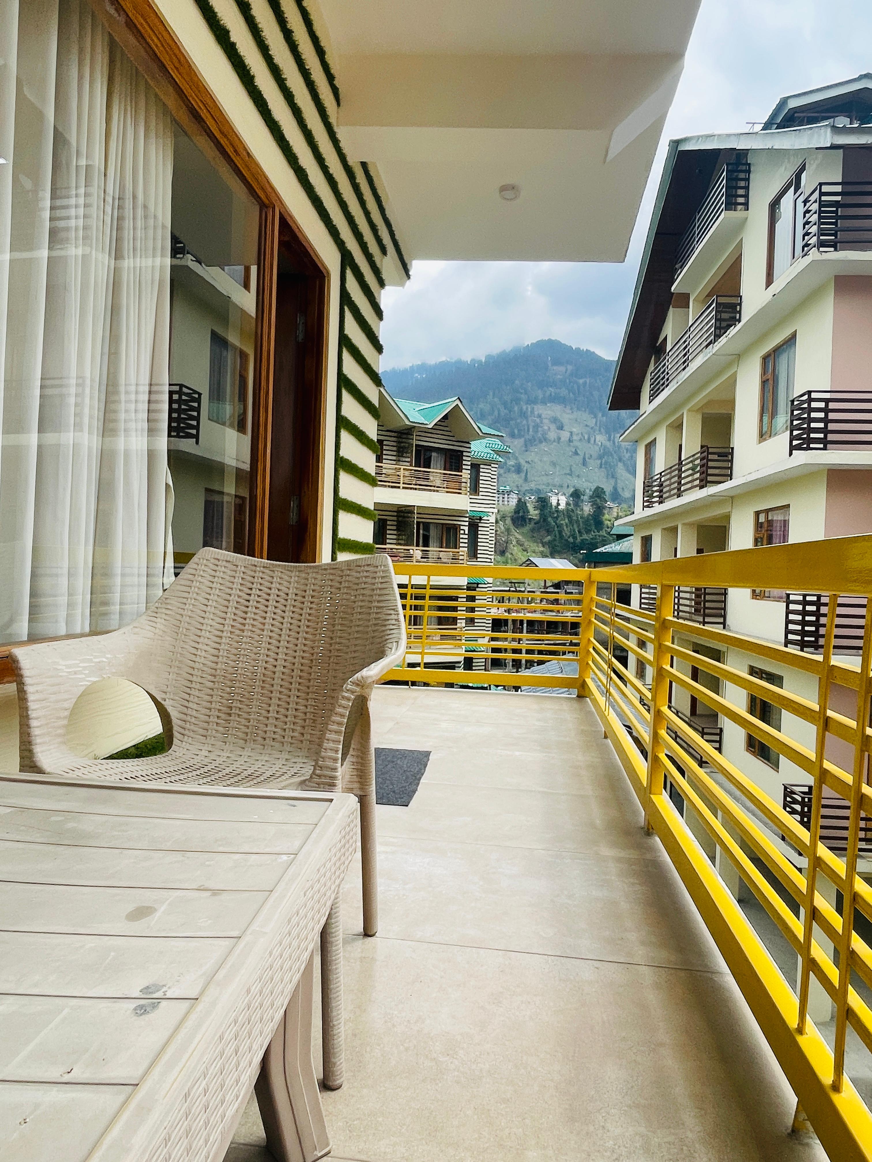 Amrit Villa by Navneet Tourist (Manali) - Tap to explore photos