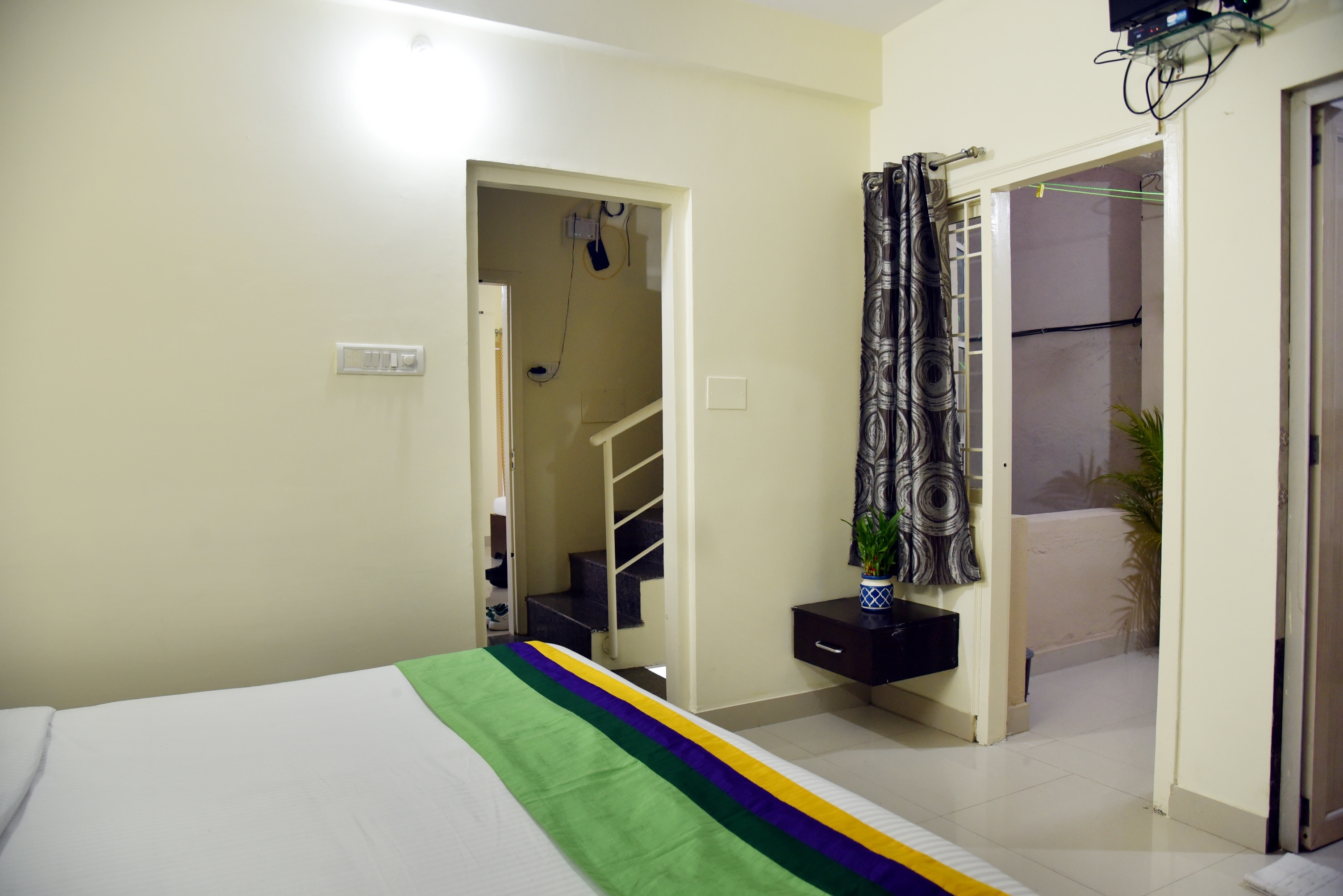 Elite 4 Stays Koramangala - Tap to explore photos