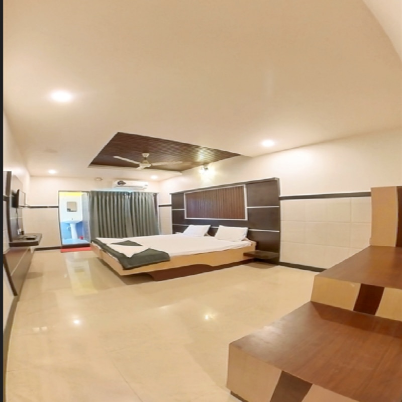 HOTEL SHREE MAHALAXMI RESIDENCY - Tap to explore photos