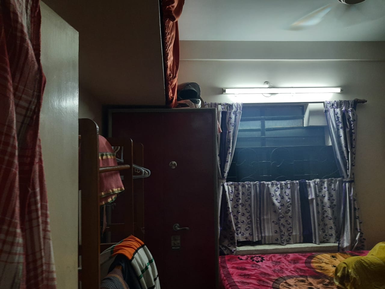 Mahanadi: Spacious room @ Nabagunjara Terrace - Tap to explore photos