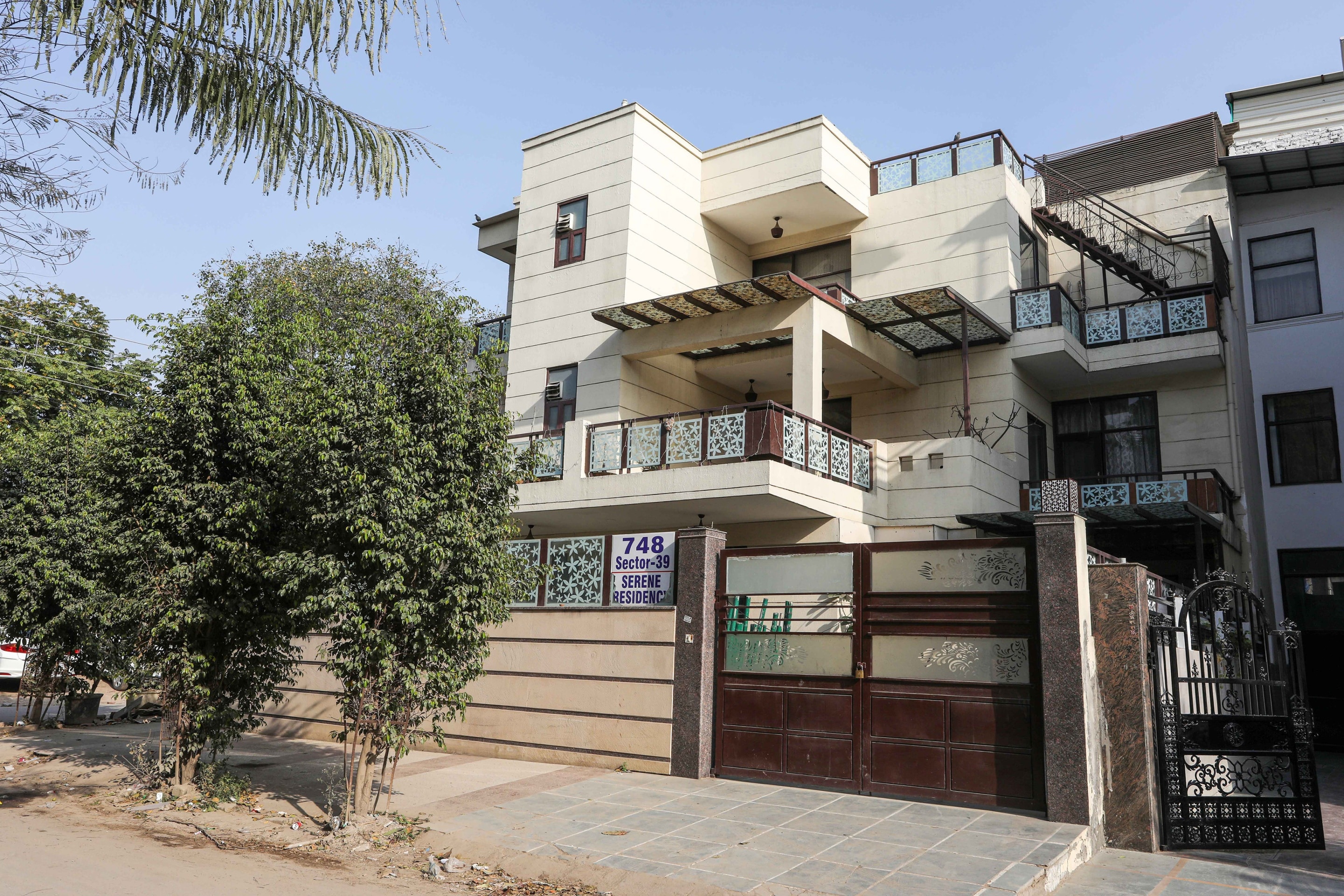 Hotel O Arihant Stays - Tap to explore photos