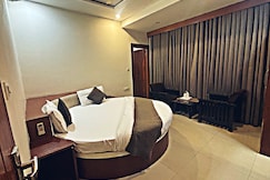 Hotel The Safari, Zirakpur