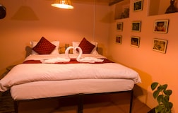 Bathu Kaksh Double Bedroom AC