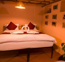 Bathu Kaksh Double Bedroom AC