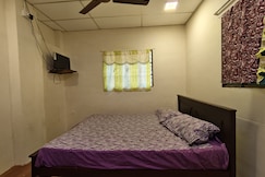 Sri palaniyappa lodge, Karur