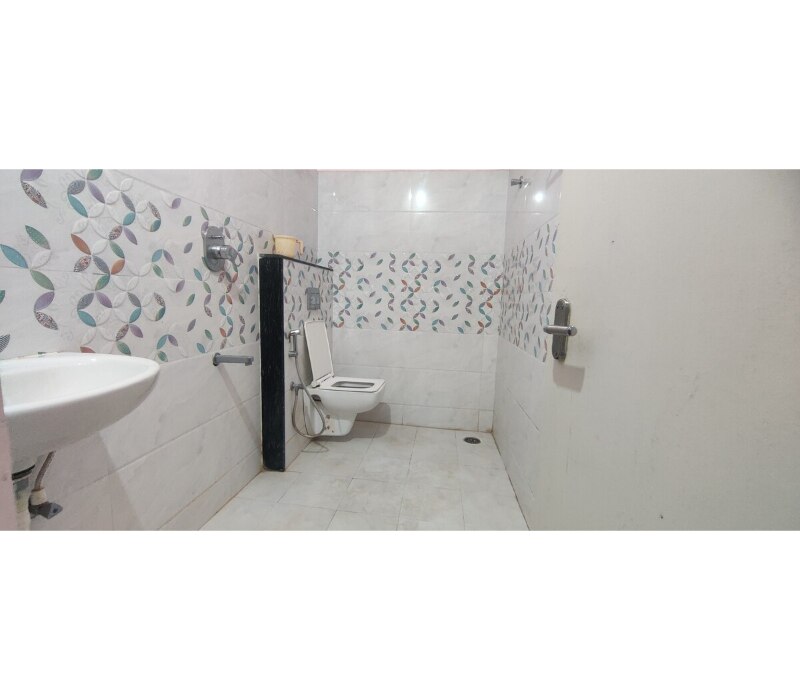 Beautiful corner villa with kitchen and wifi - Tap to explore photos