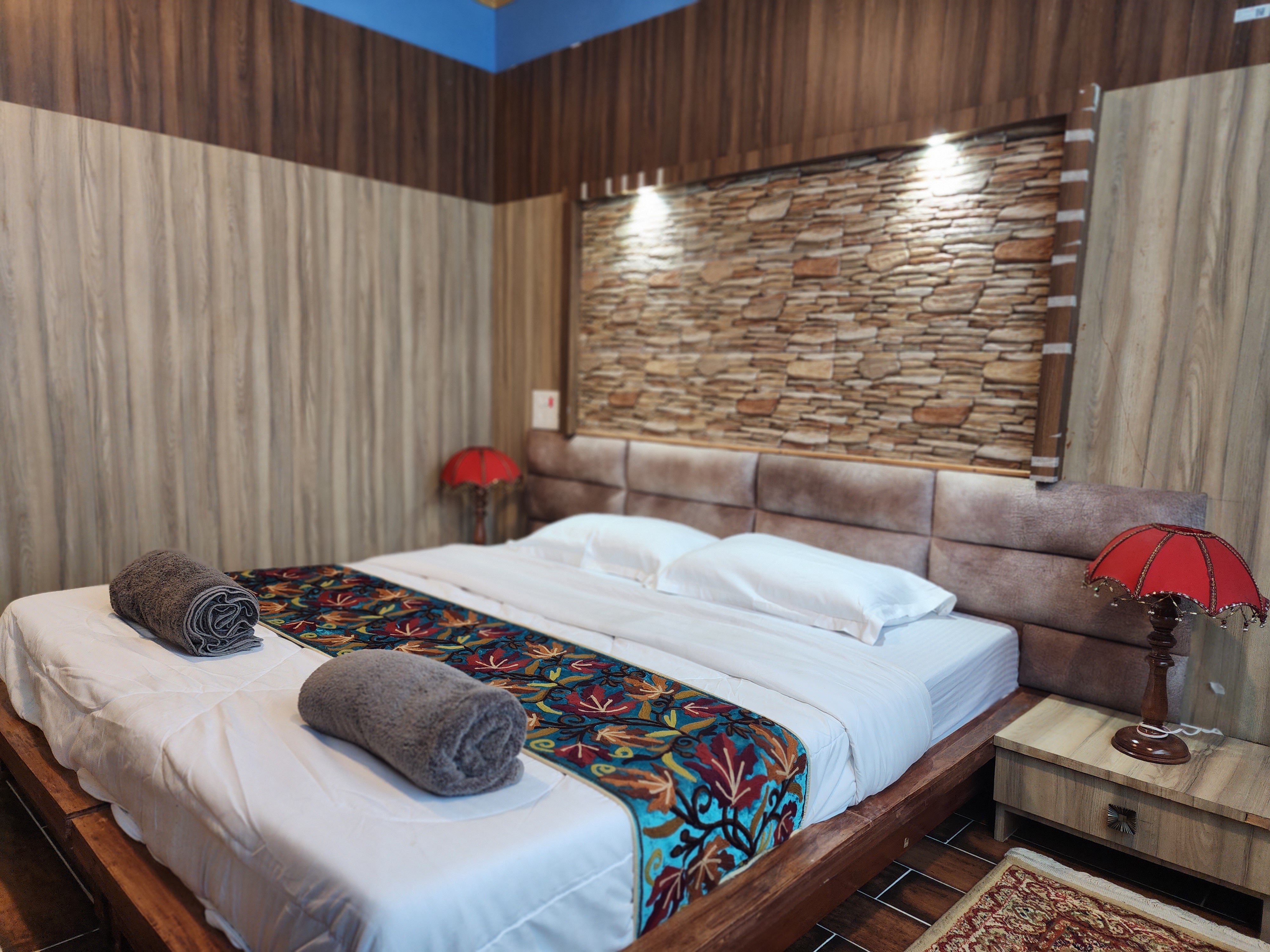 Pallas Inn Resorts, Srinagar - Tap to explore photos