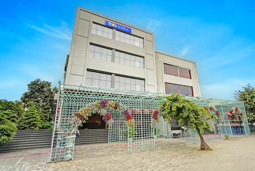 FabHotel Golden Rivaah
