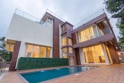Twins Ultra Luxury Villa, Lonavala