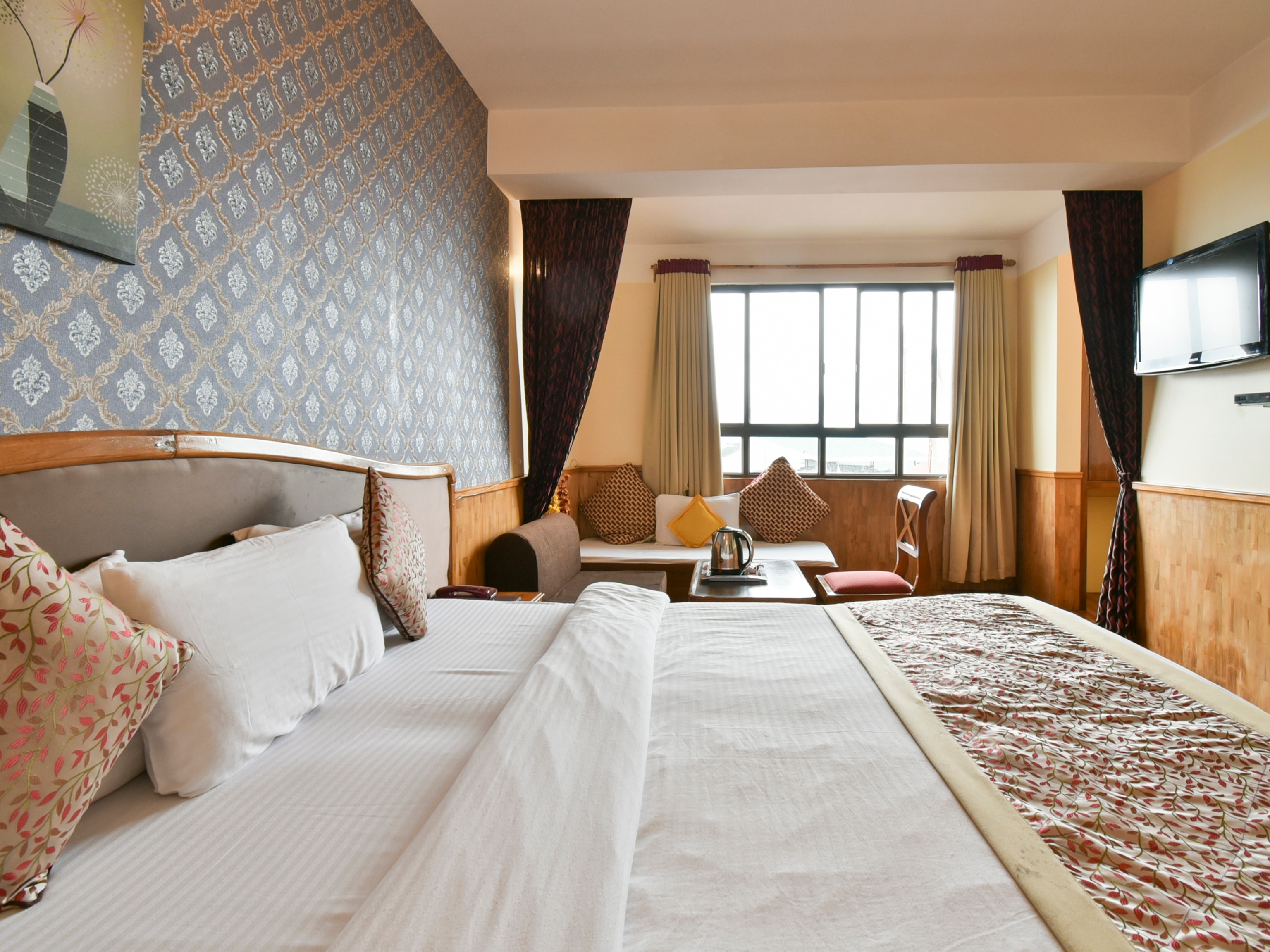 Jain Group Royal Residency (2 min walk to mg marg) - Tap to explore photos