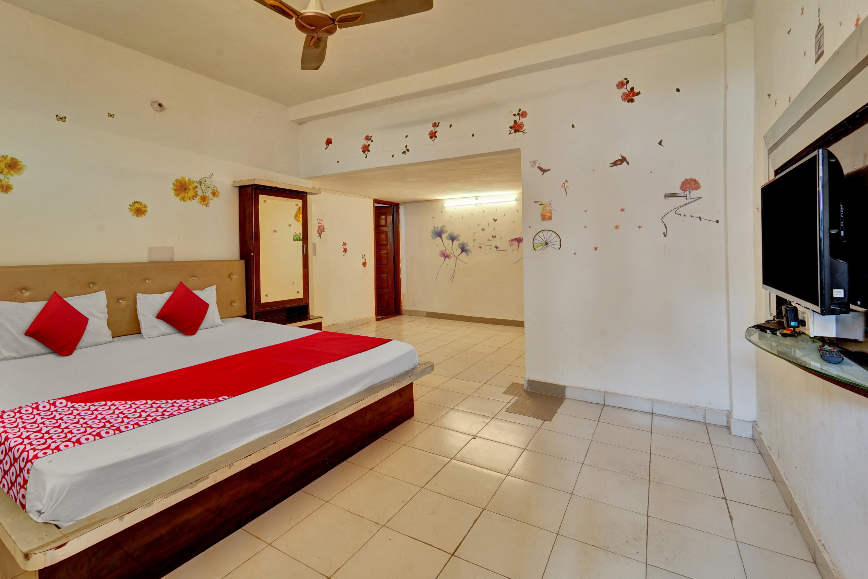 Hotel O Vaishali Garden - Tap to explore photos