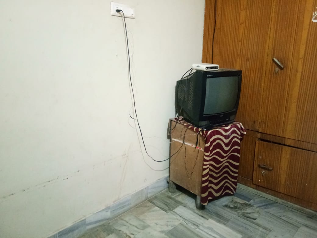Shree Guesthouse - Tap to explore photos
