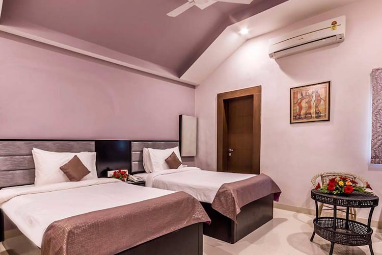 Fabhotel Prime Golden Emerald