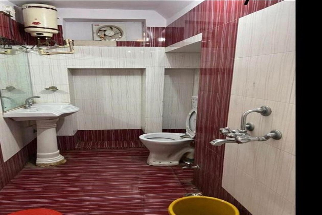 Banaji Guest House - Tap to explore photos