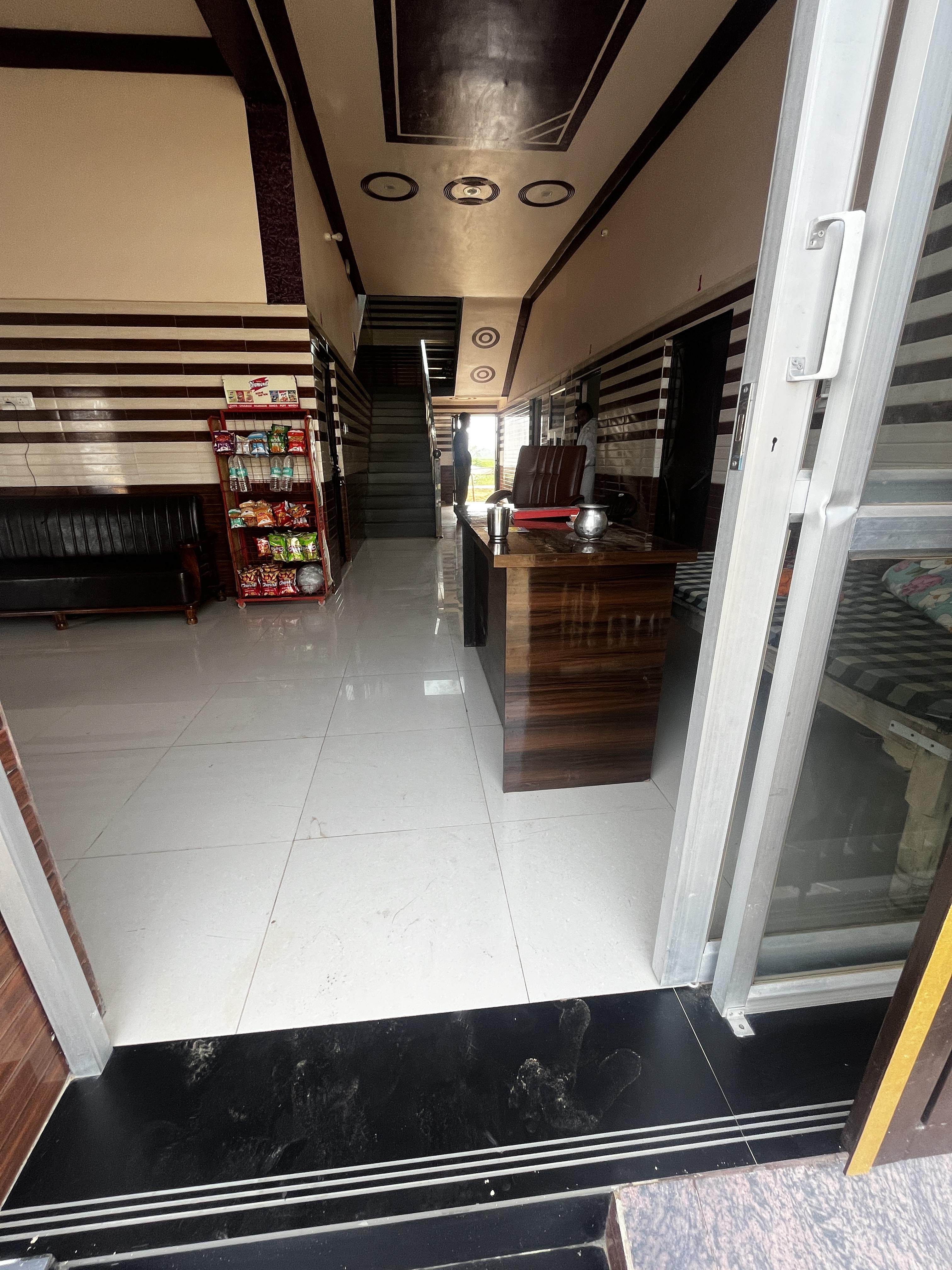 Jai shree Jhulelal Rahul Hotel - Tap to explore photos
