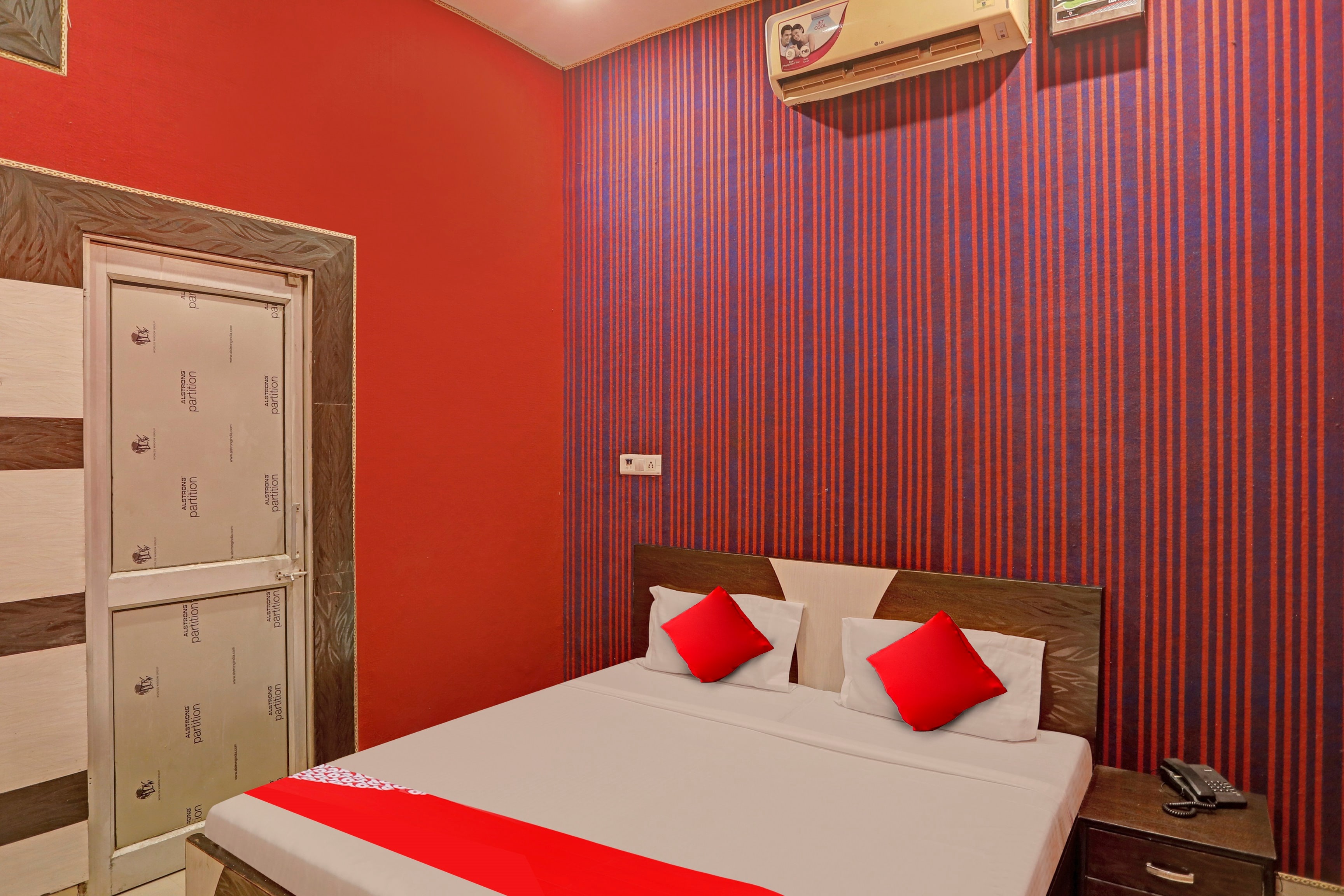 Hotel O Shubham - Tap to explore photos
