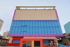 Hotel Redla's Inn, Sangareddy