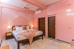 The Jharoka   Home with parking  500mtr from lake, Udaipur