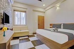 Hotel convivial ark, Bhopal