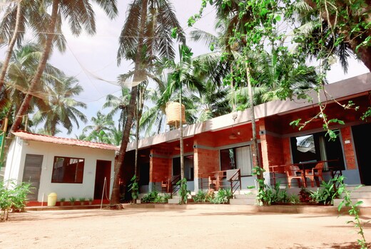 Aura by the Sea - A unit of Vivasa Leisure