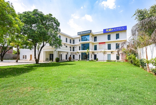 FabHotel Rajvanshi Palace