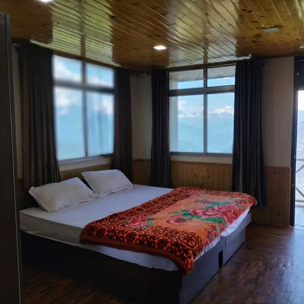 SAY Anita's Temi Guest House - Tap to explore photos