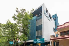 SILVERKEY FUSION STAYS, Indore