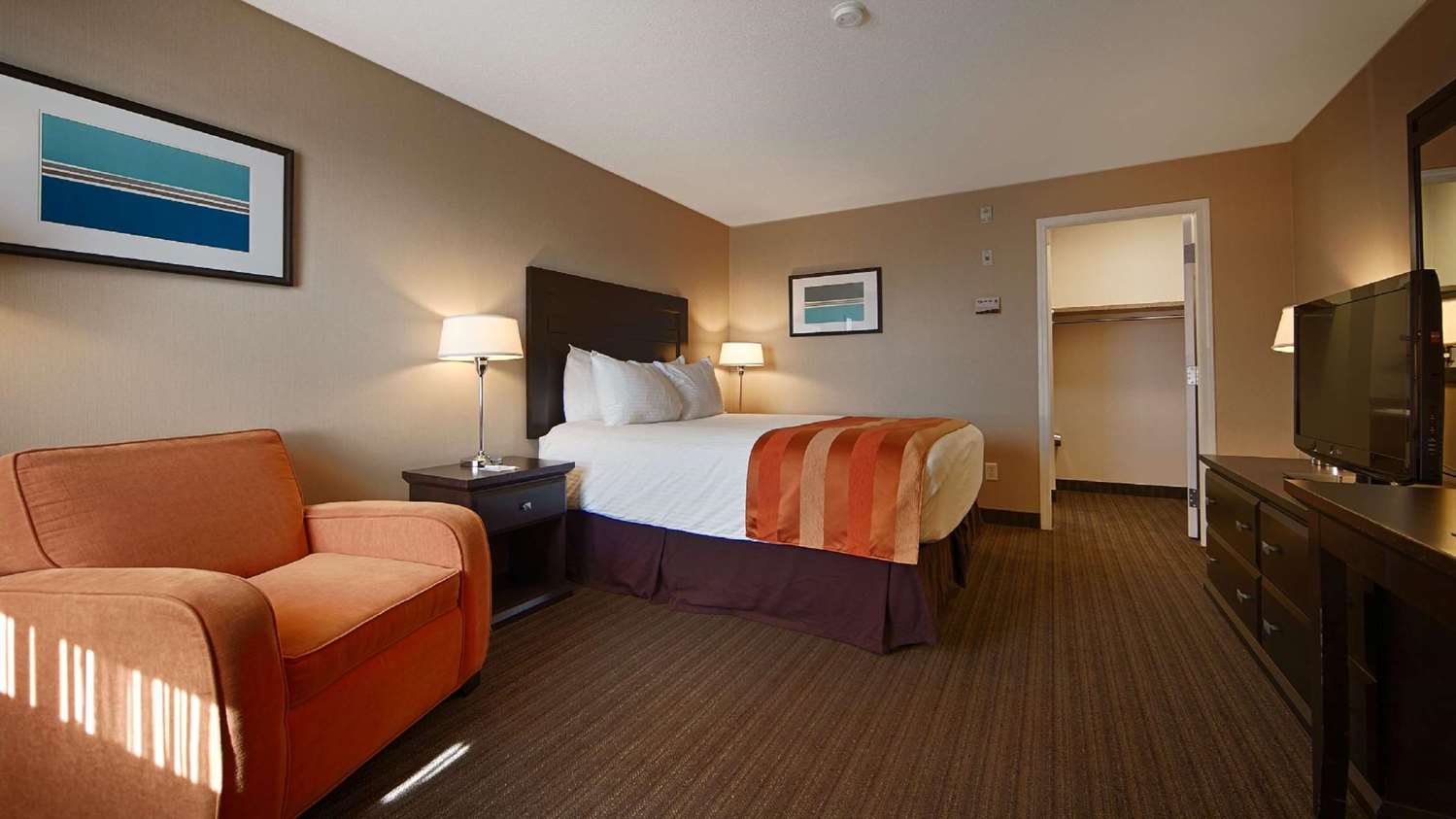 Best Western Cold Lake Inn - Tap to explore photos