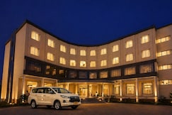 Chinmay Hotels and Resorts, Lucknow