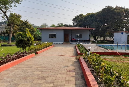 Praneessh Farms Karjat