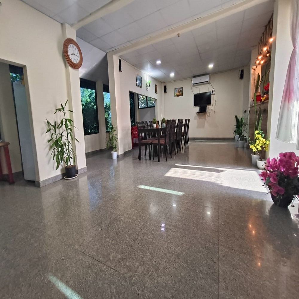 Chingoi Villa and Resort - Tap to explore photos