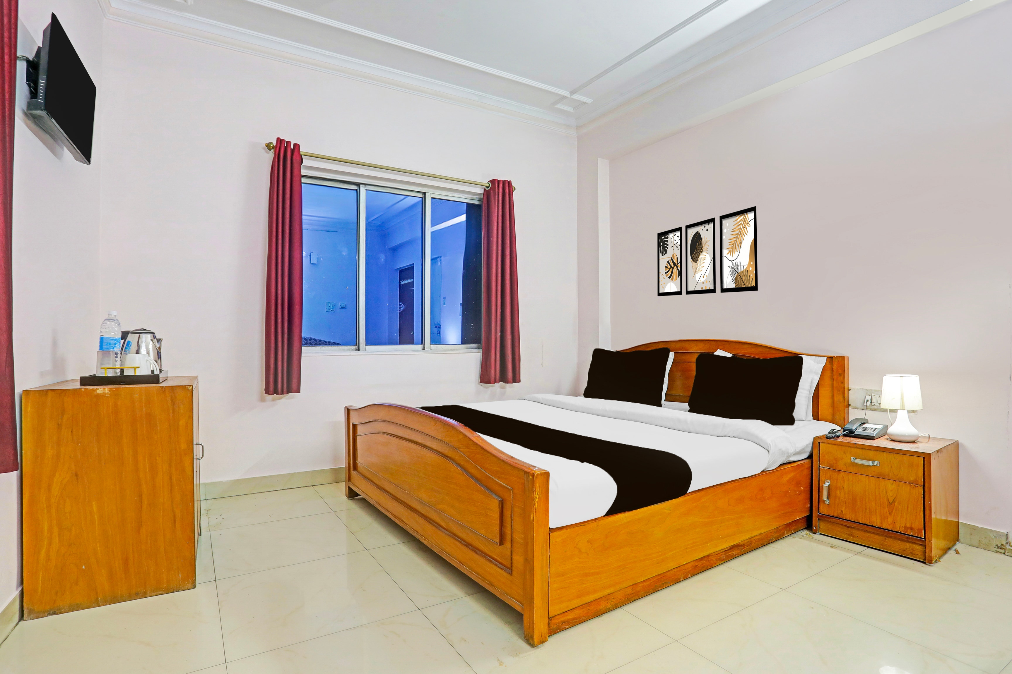 Super Hotel O Bhagalpur Railway Junction - Tap to explore photos
